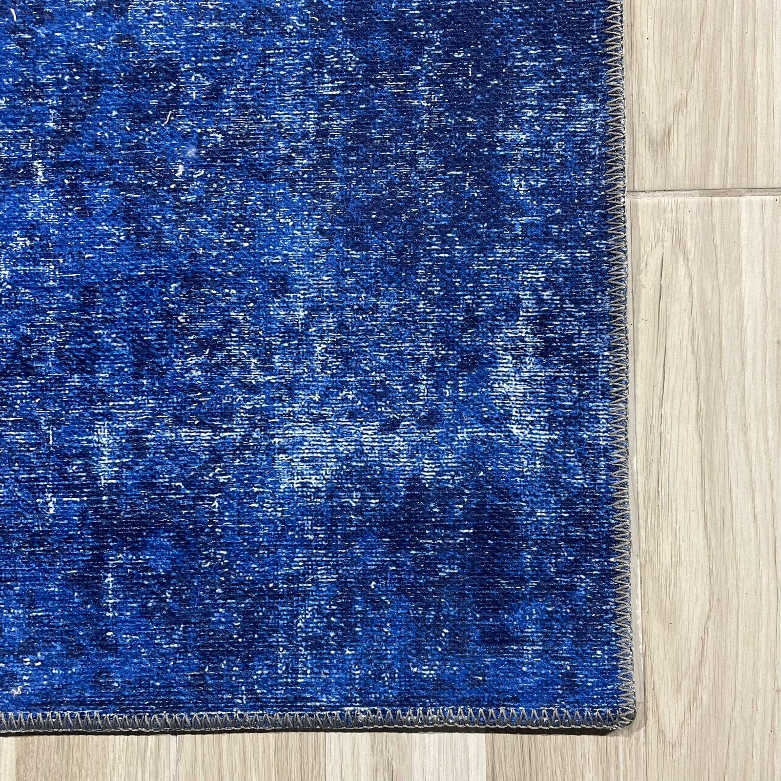 NH7018-T24-02 Tapis Ethnic Classic Vintage Sardes — Navy