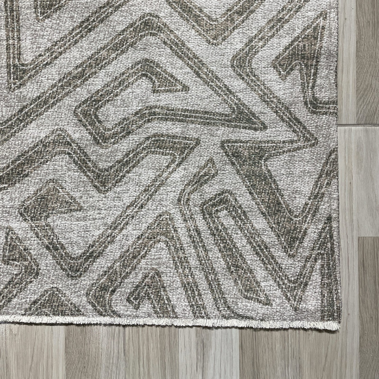 NH7038-1012-02 Tapis Modern Marmaris — Brown