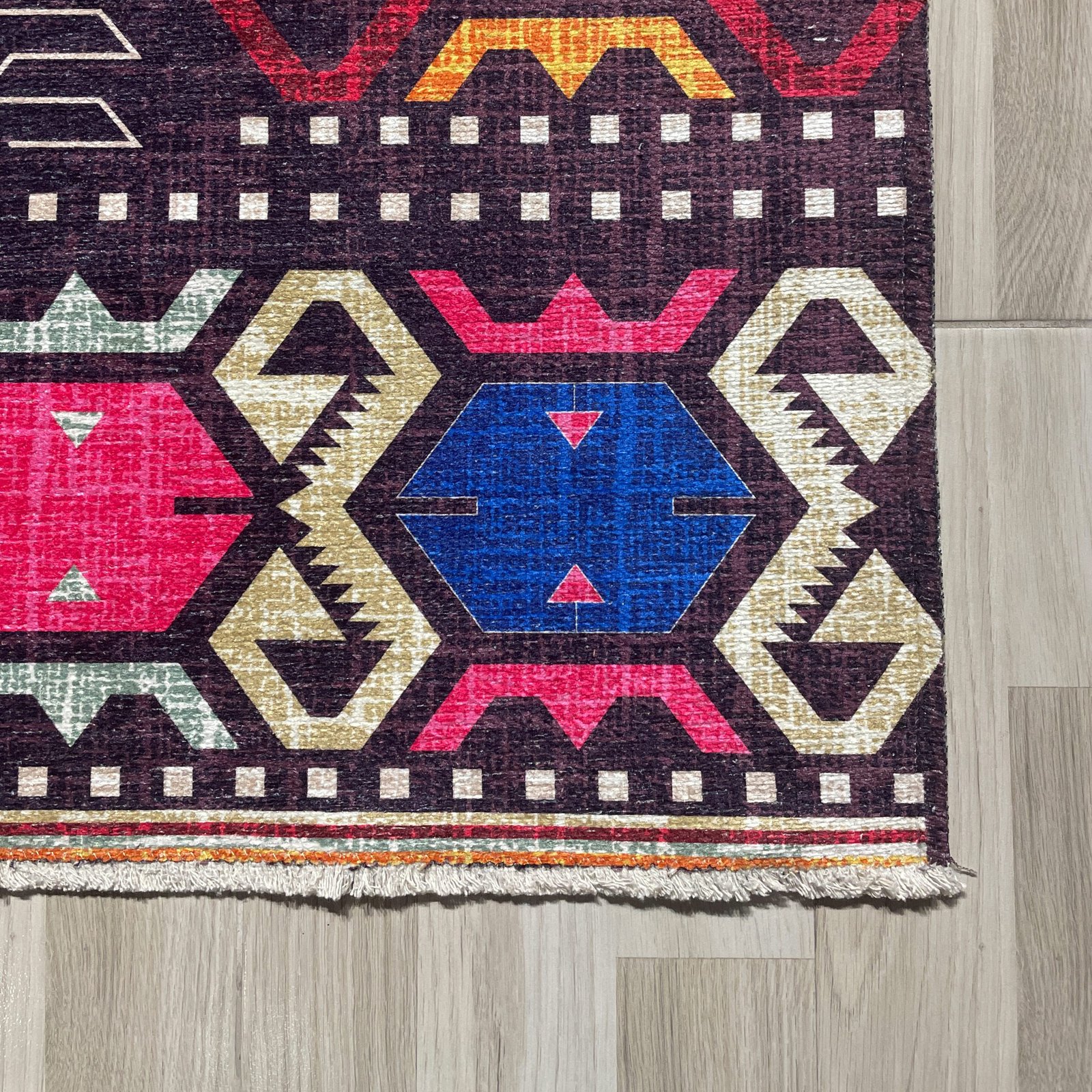 NH7050-347-01-02 Tapis Ethnic Classic Ihlara — Brown
