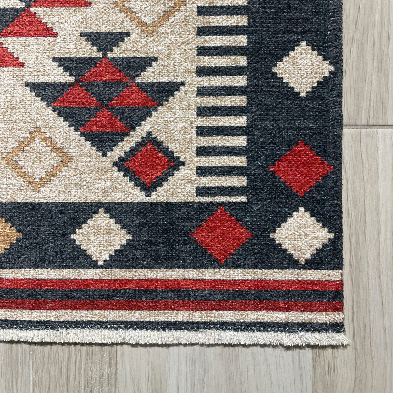 NH7072-450-02-02 Tapis Ethnic Classic Elazig — Brown