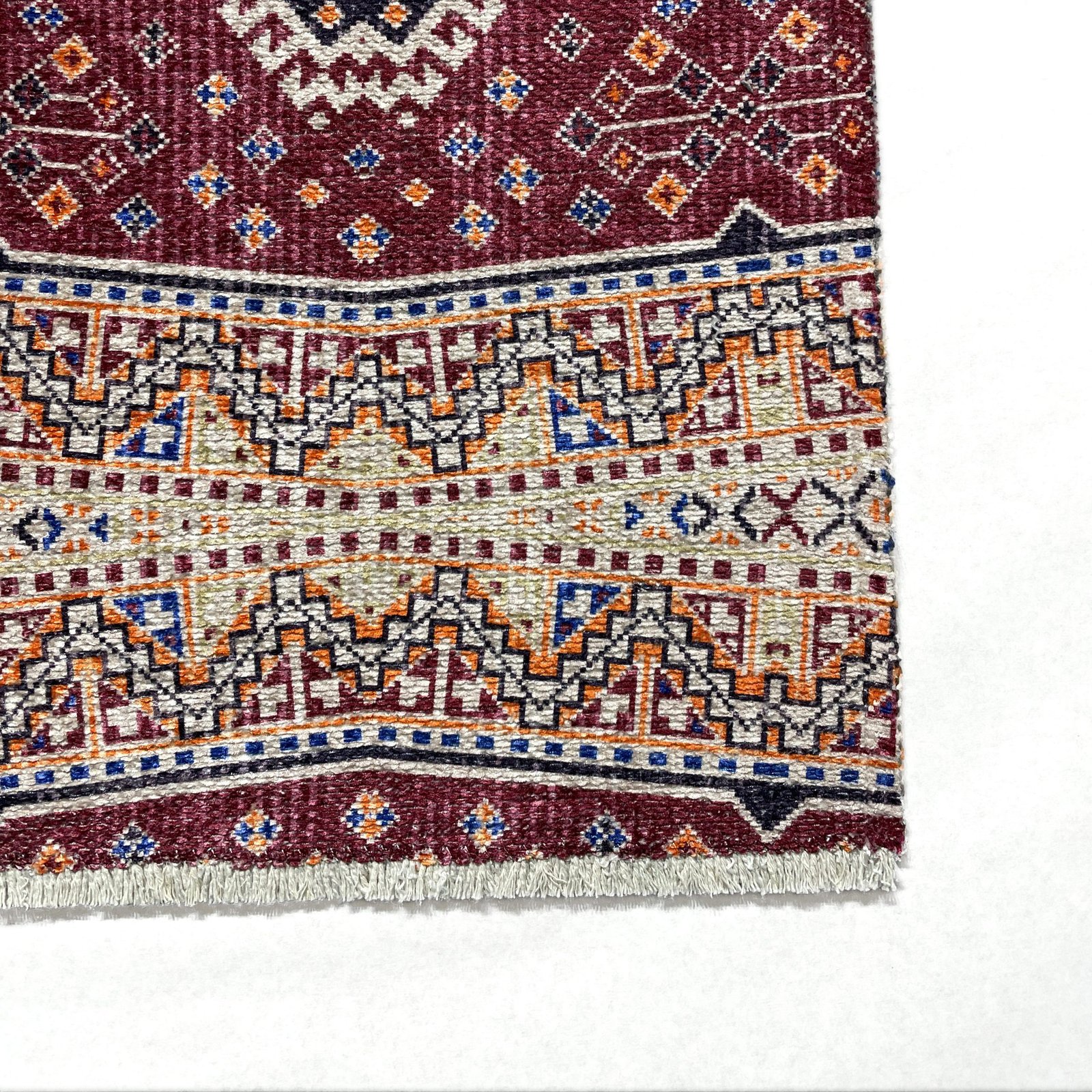 NH7080-1051-02 Tapis Ethnic Kilim 3 — Burgundy